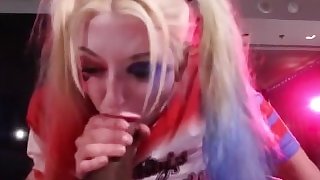 Harley Quinn does anal